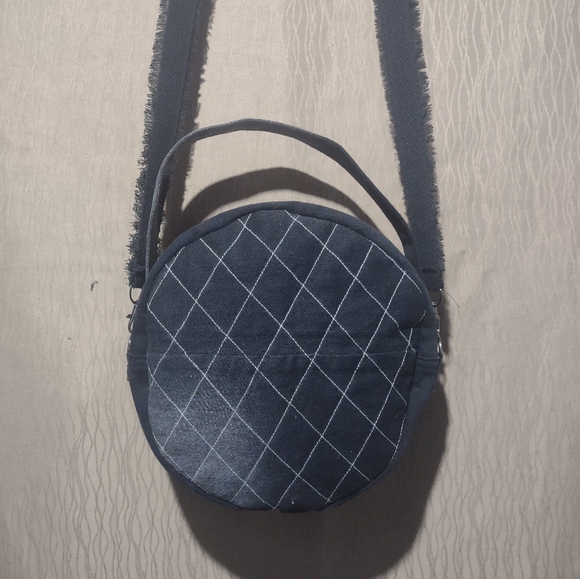 Handmade Upcycled Denim Handbag/Shoulder Bag 19 - Picture 5 of 6